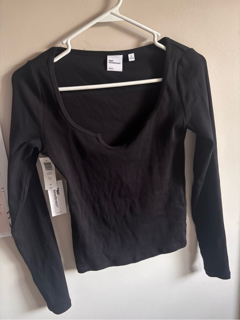 TNA Black Long-Sleeve Scoop Neck Top